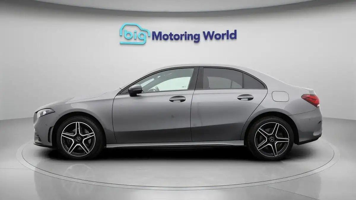 2021-mercedes-benz-a-class-20-a250-amg-line-executive-edition-saloon-4d-big-4