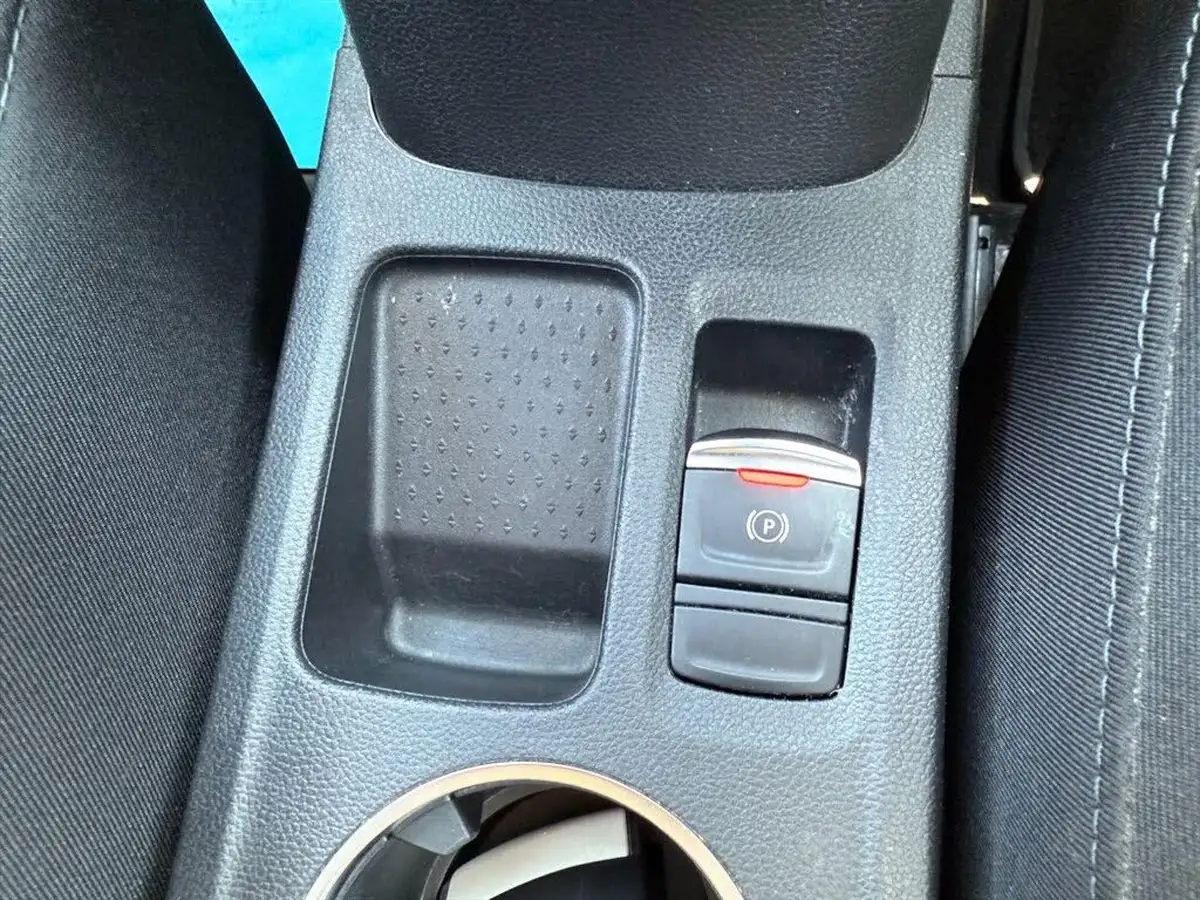 2021-renault-captur-13-tce-iconic-140ps-big-43