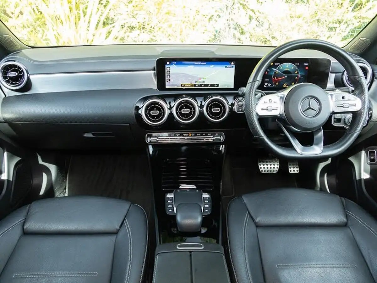 2019-mercedes-benz-cla-13-cla-200-amg-line-coupe-4d-7g-dct-big-2