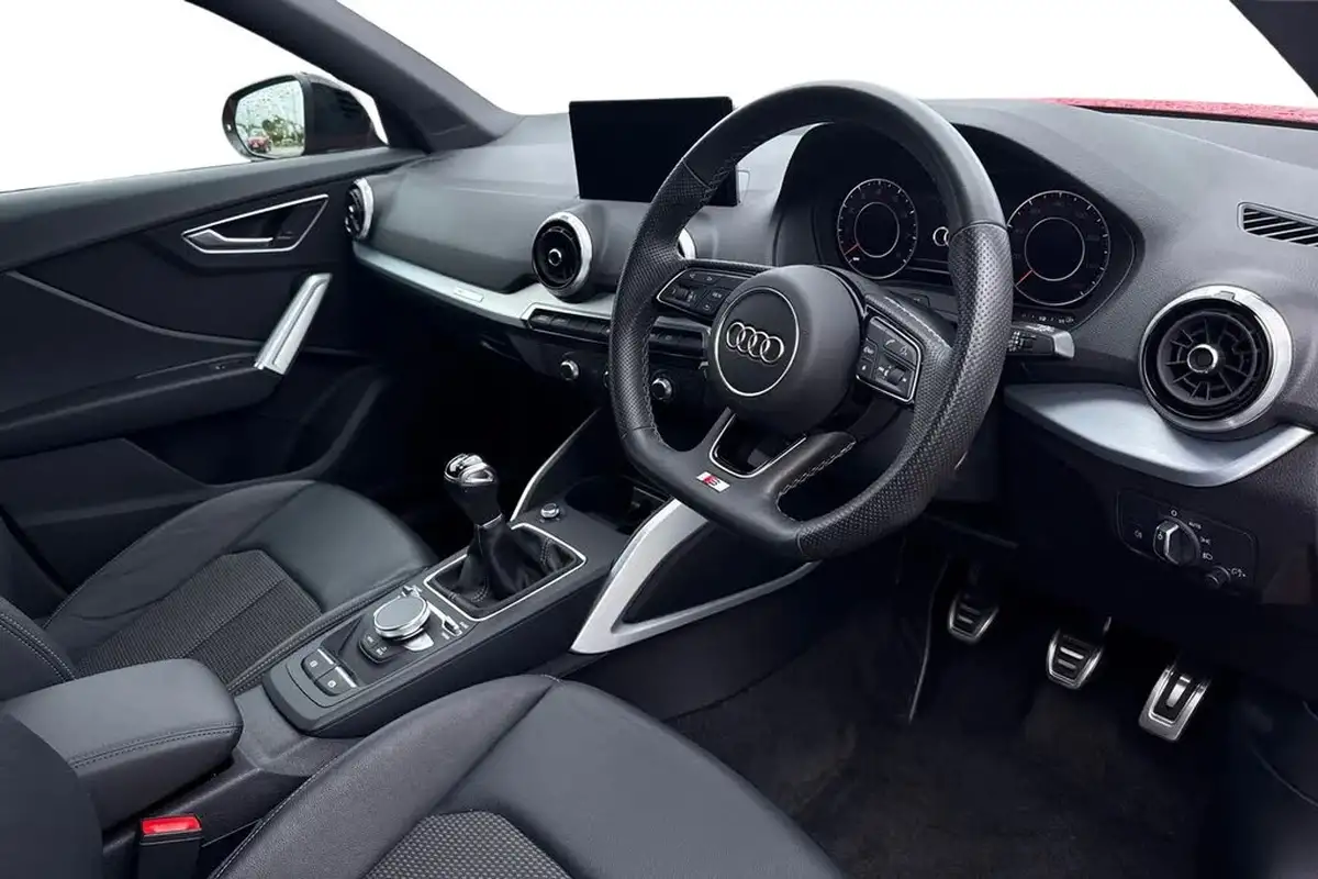 2021-audi-q2-10-30-tfsi-black-edition-big-12
