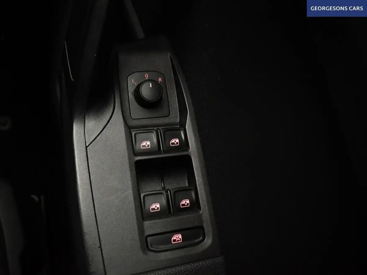 2021-seat-arona-10-tsi-evo-se-technology-big-36