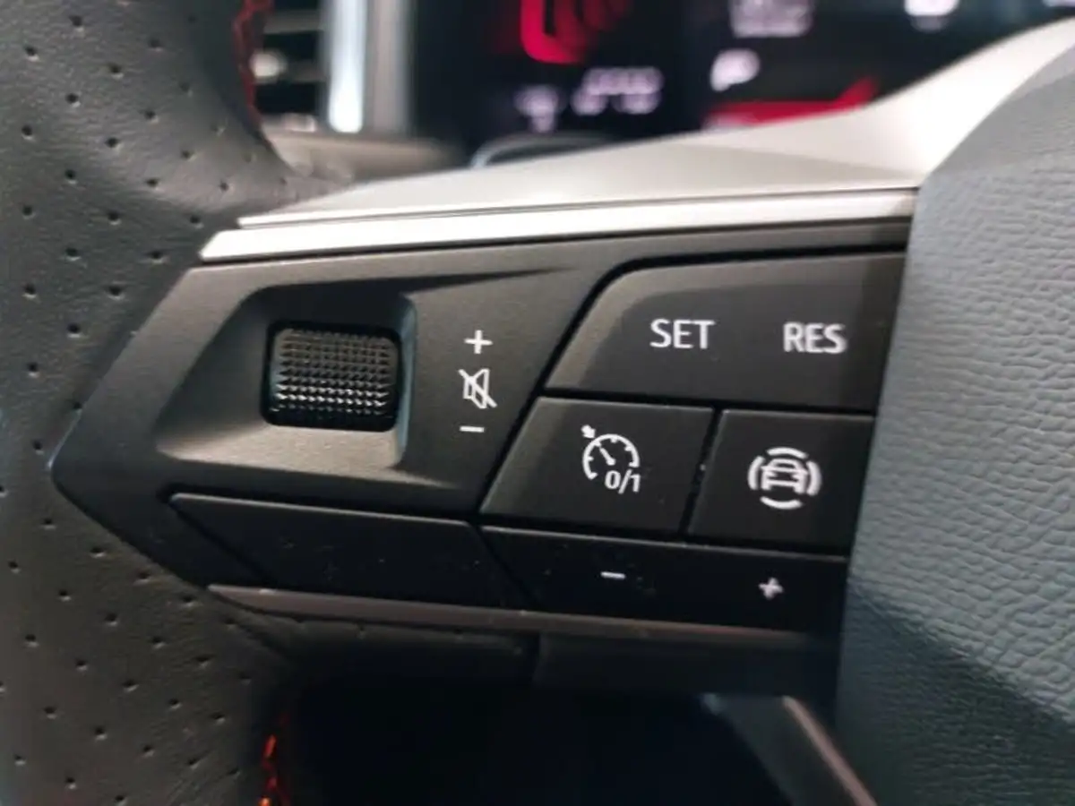 2023-seat-ateca-15-ecotsi-fr-dsg-big-13