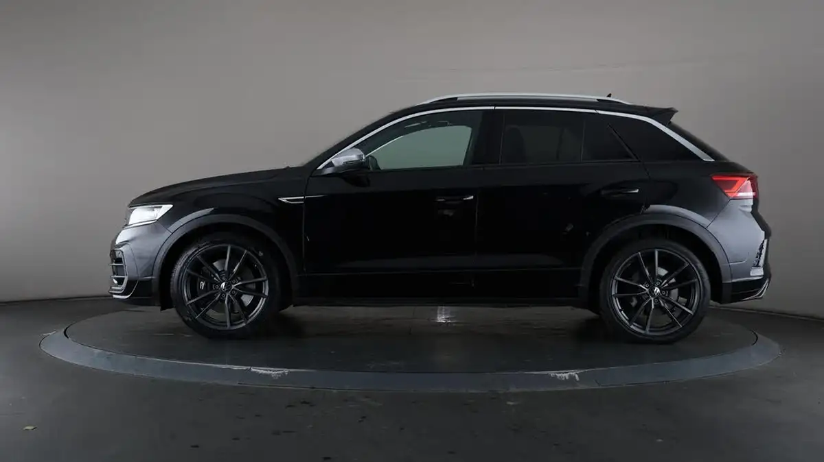 2021-volkswagen-t-roc-20-tsi-r-big-37