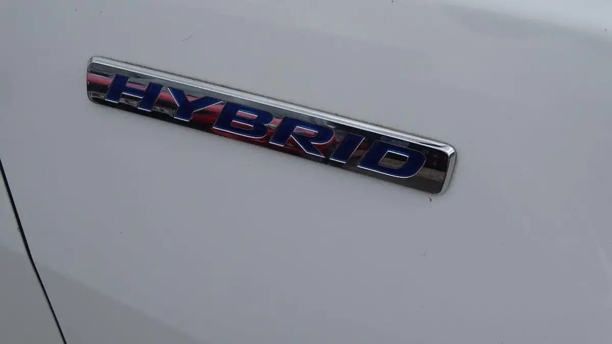 2013-honda-jazz-13-he-big-20