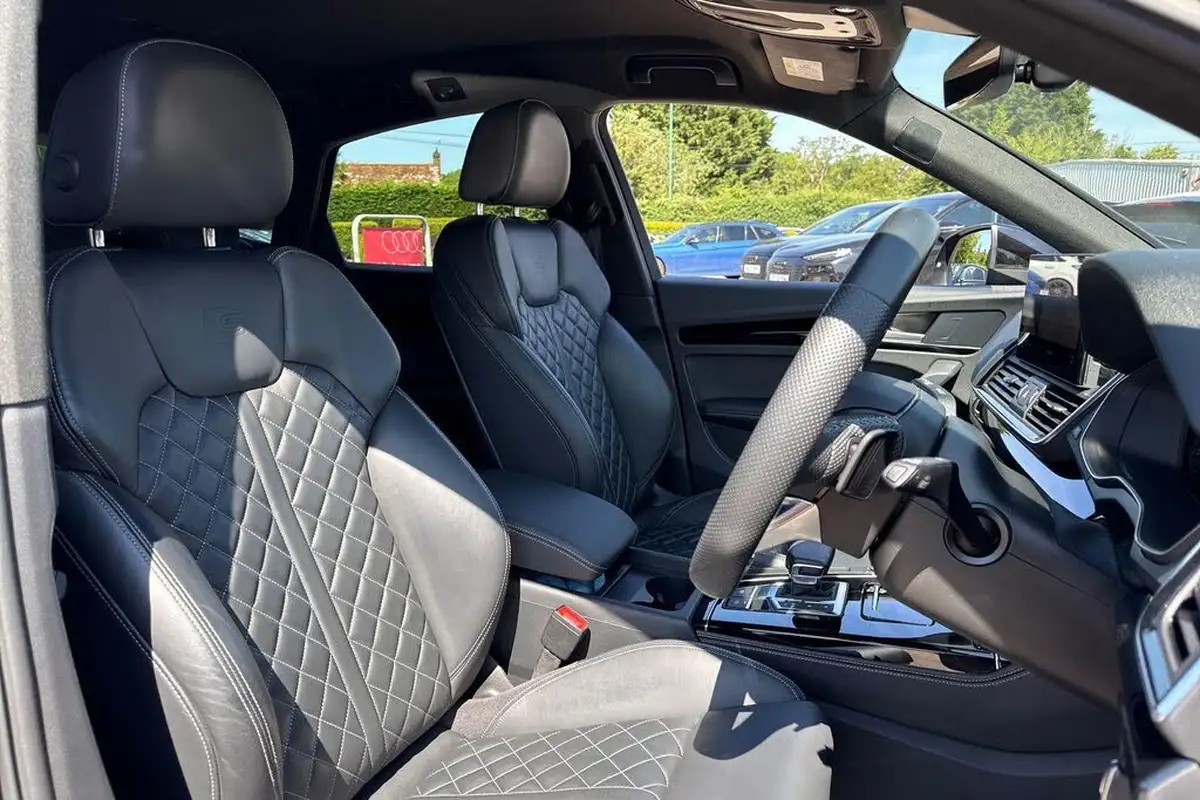 2022-audi-q5-20-45-tfsi-edition-1-sportback-big-25