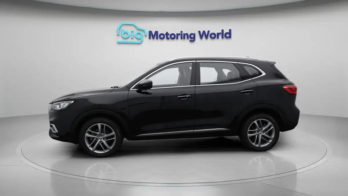 2022-mg-hs-15t-gdi-exclusive-162ps-dct-big-4