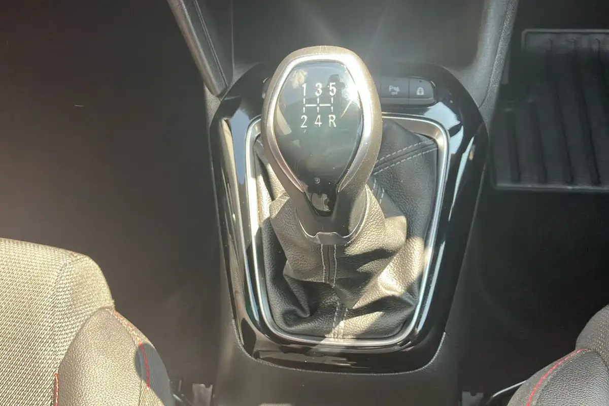 2023-vauxhall-corsa-12i-gs-big-16