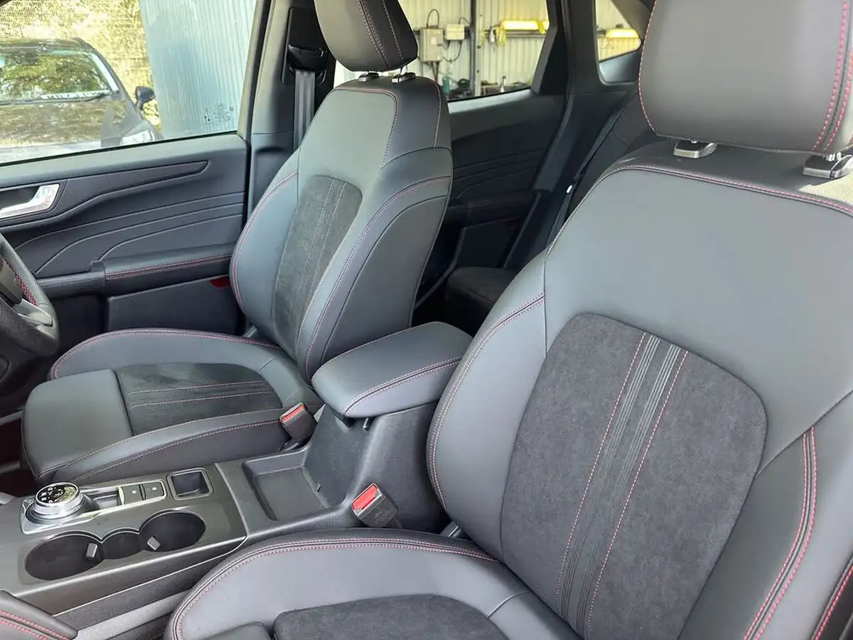 2025-ford-kuga-25t-st-line-243ps-phev-big-12