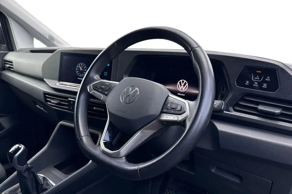 2024-volkswagen-caddy-big-12