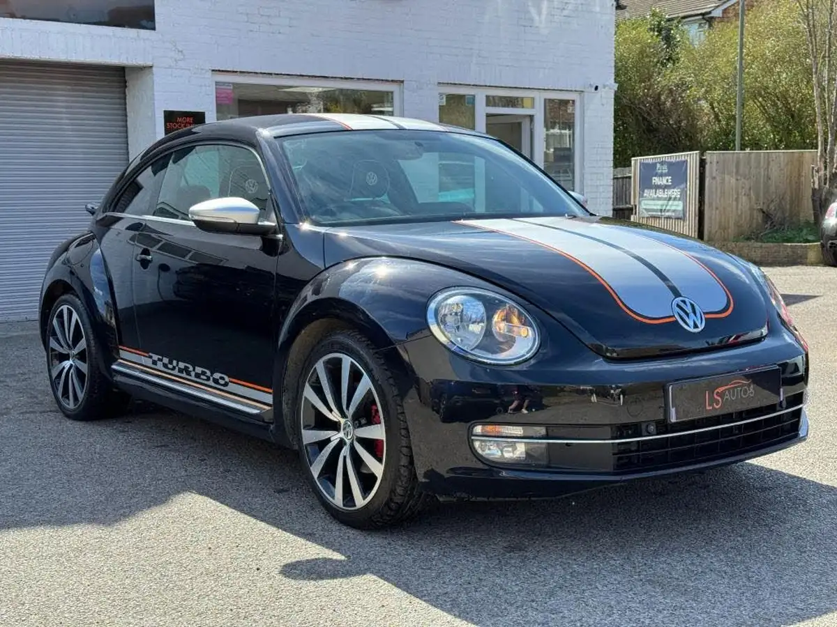 2014-volkswagen-beetle-20-turbo-silver-tsi-210ps-dsg-big-1