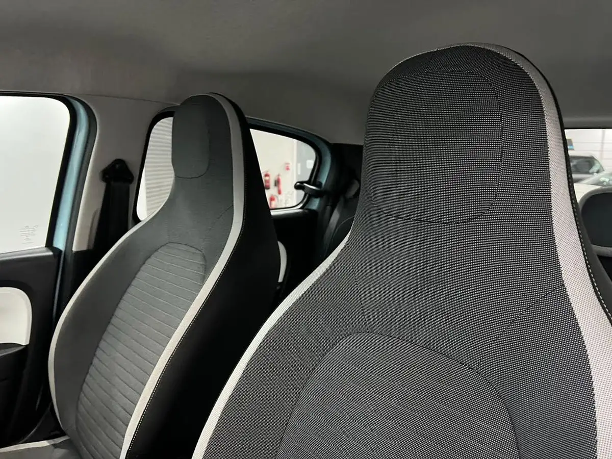 2015-renault-twingo-09-tce-dynamique-energy-ss-big-47