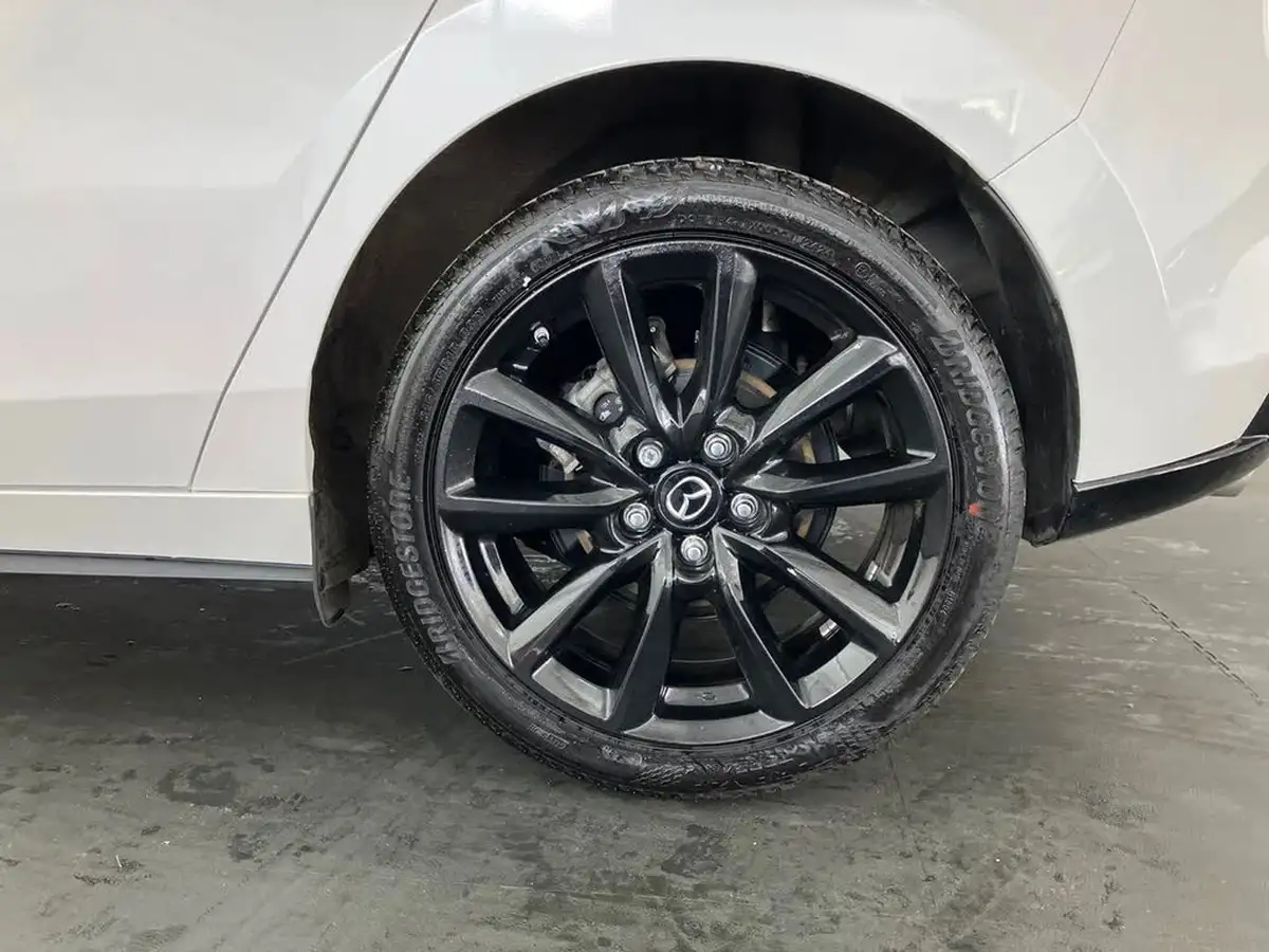 2024-mazda-mazda3-25-e-skyactiv-g-homura-big-7
