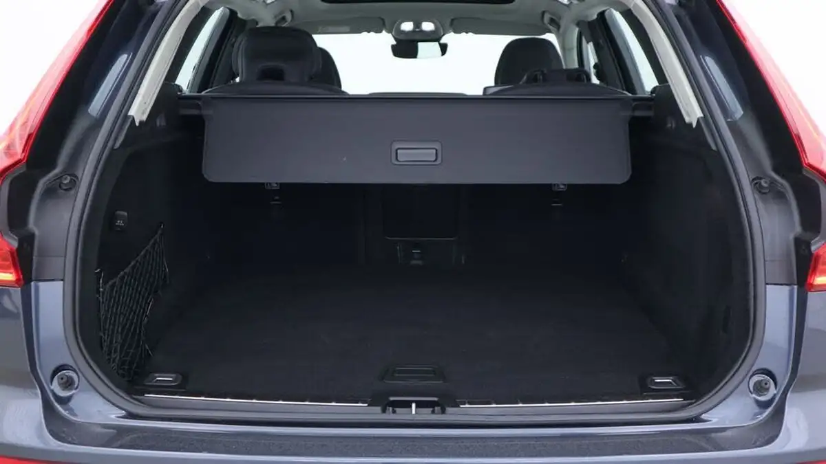 2024-volvo-xc60-20-b5-plus-big-13