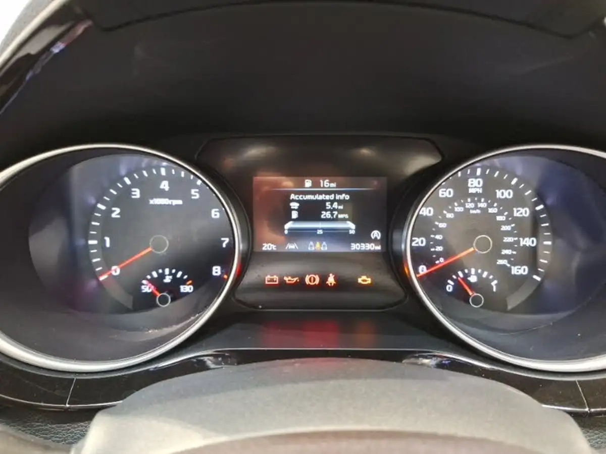 2022-kia-ceed-15-t-gdi-3-hatchback-big-9