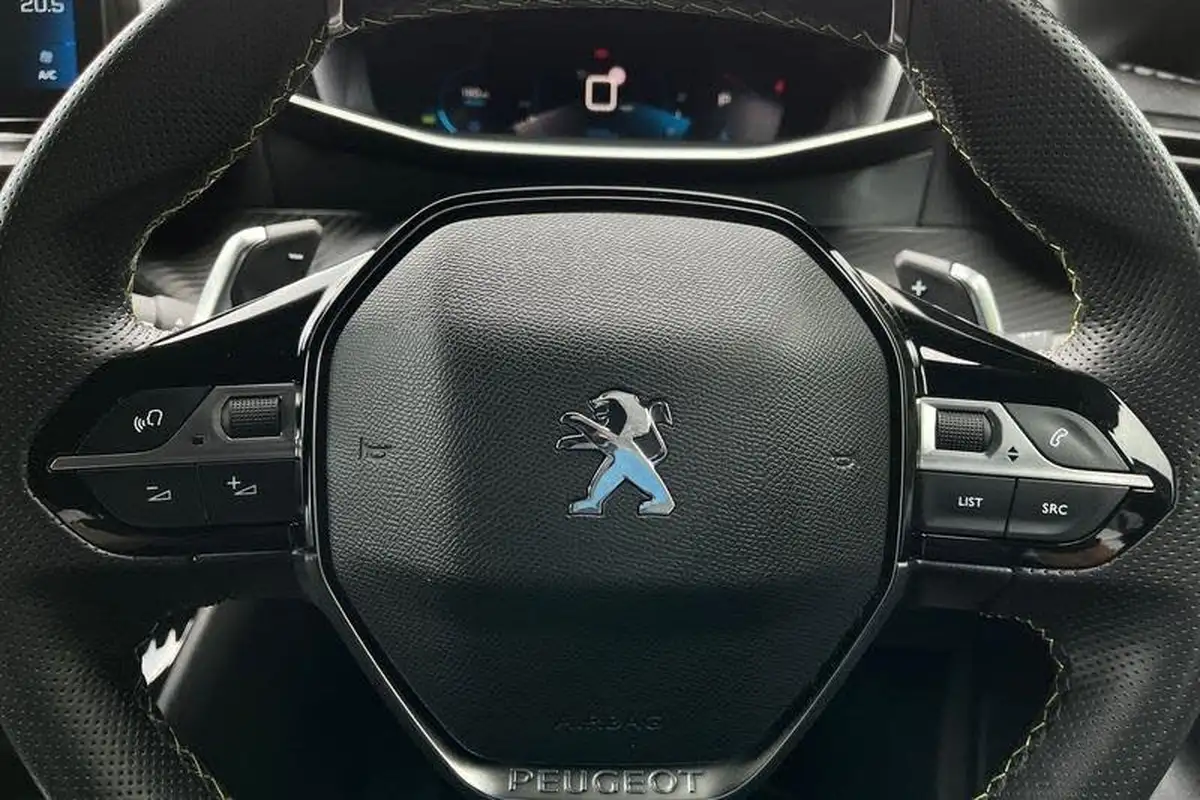 2022-peugeot-208-12-puretech-gt-130bhp-eat8-big-11