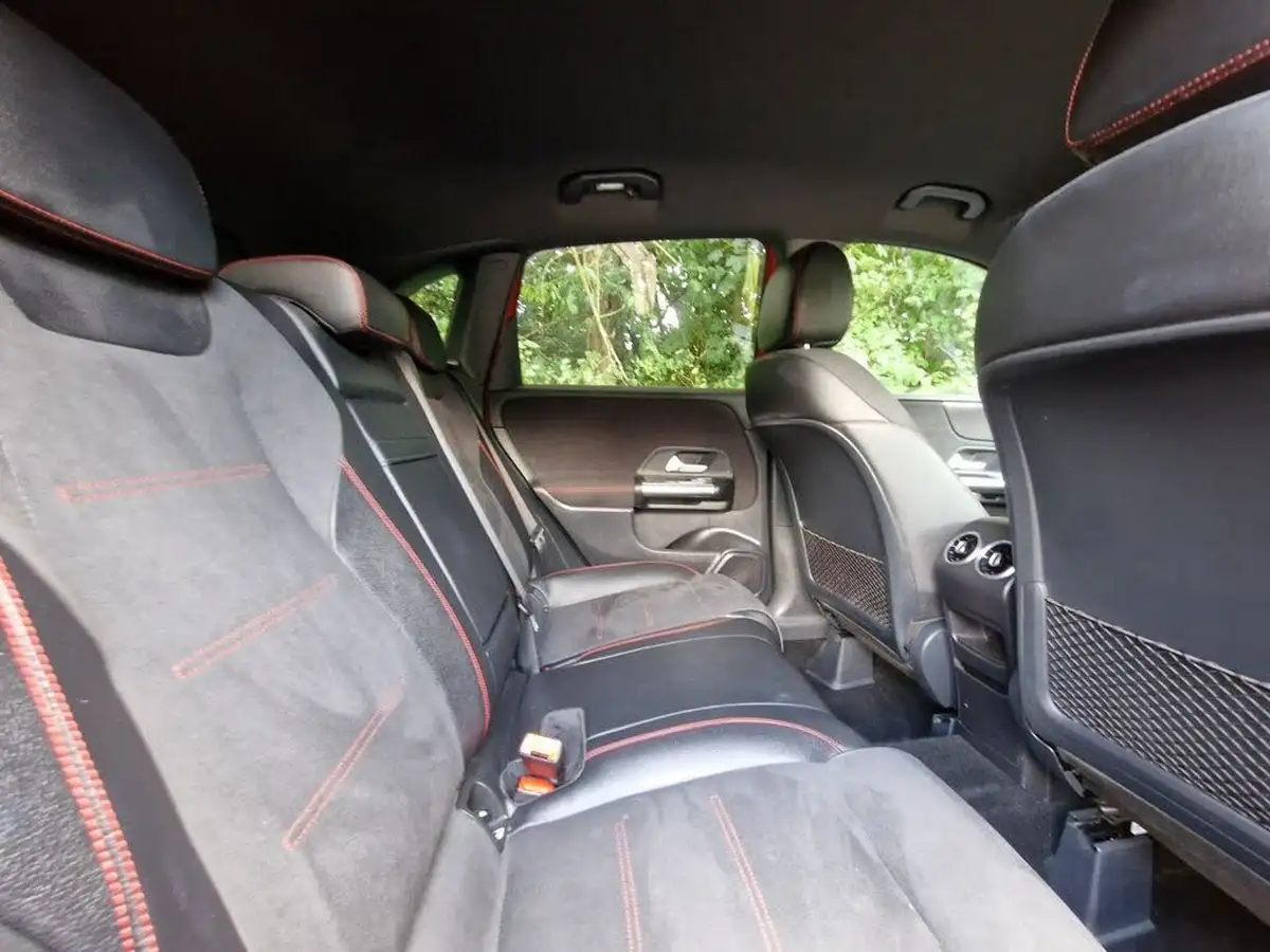 2020-mercedes-benz-b-class-20d-b200d-amg-line-big-42