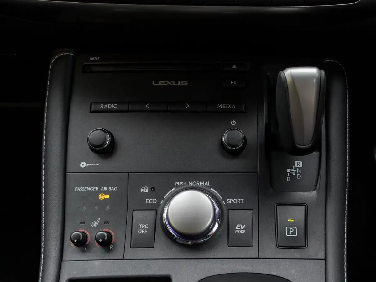 2020-lexus-ct-200h-18-ct-big-31