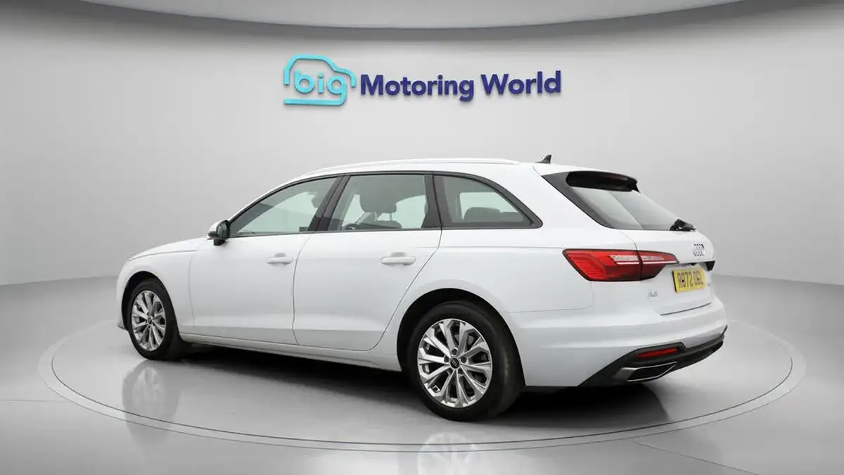2022-audi-a4-avant-20-35-tfsi-technik-s-tronic-big-5