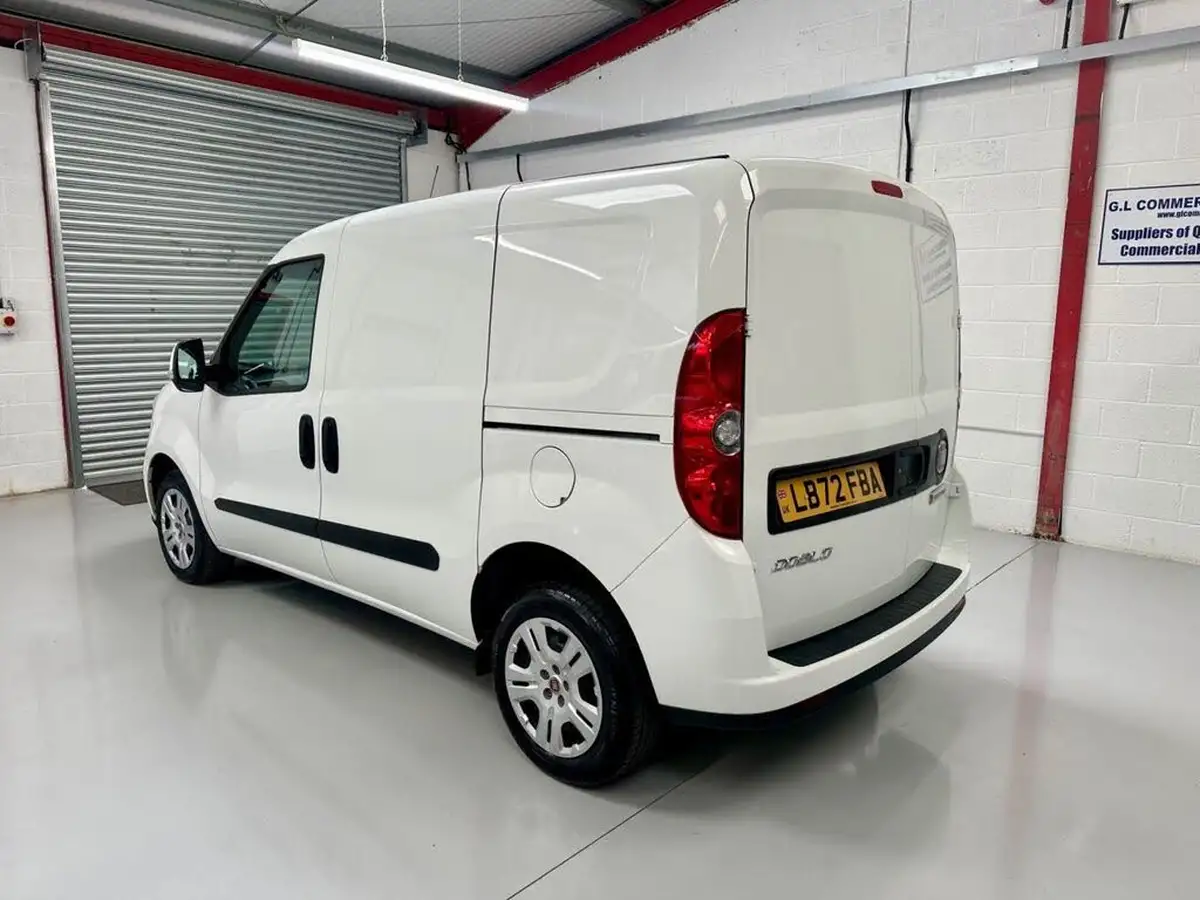 2023-fiat-doblo-cargo-16jtd-l1h1-tecnico-panel-van-big-3