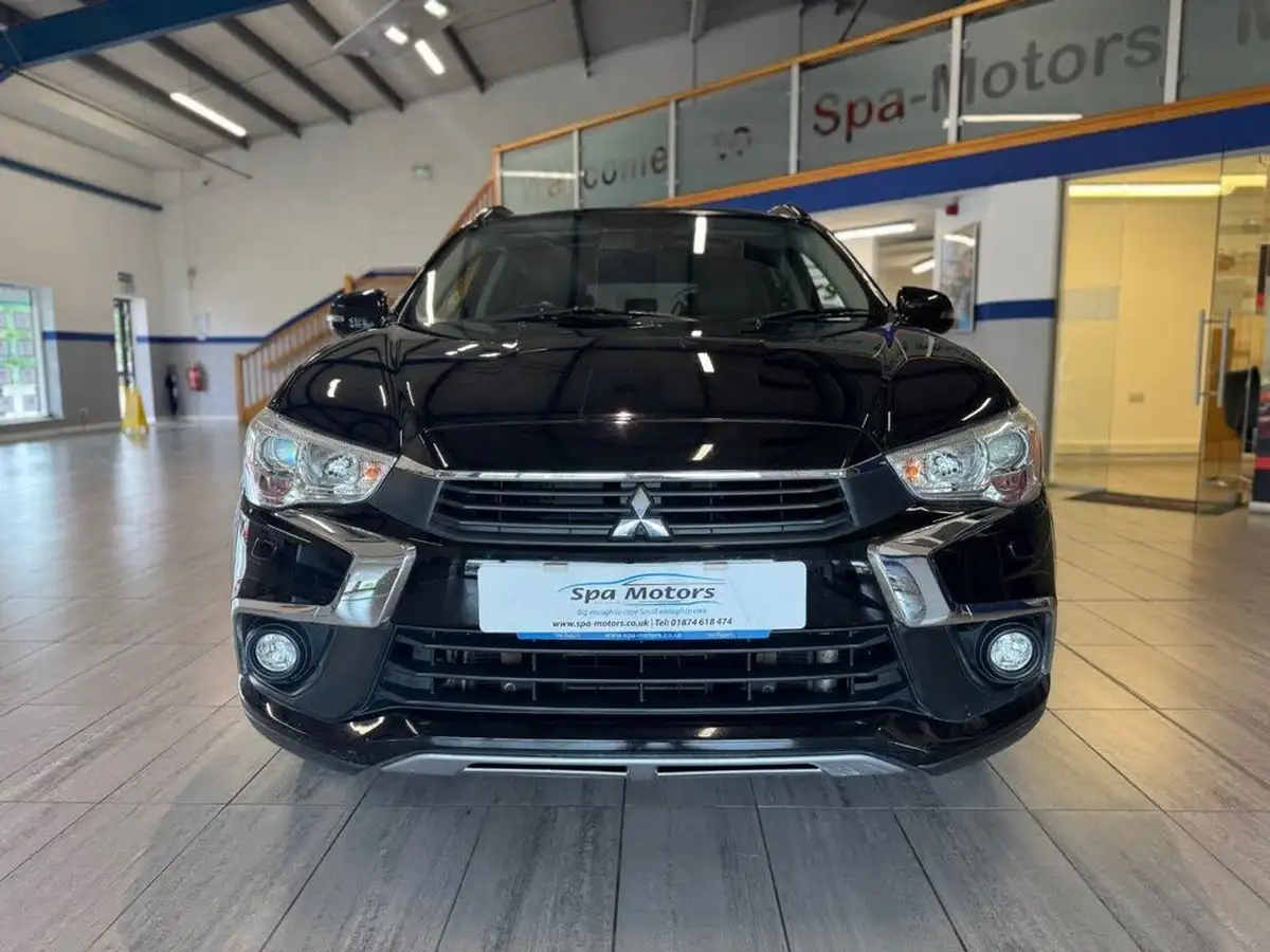 2017-mitsubishi-asx-22di-d-4-big-1
