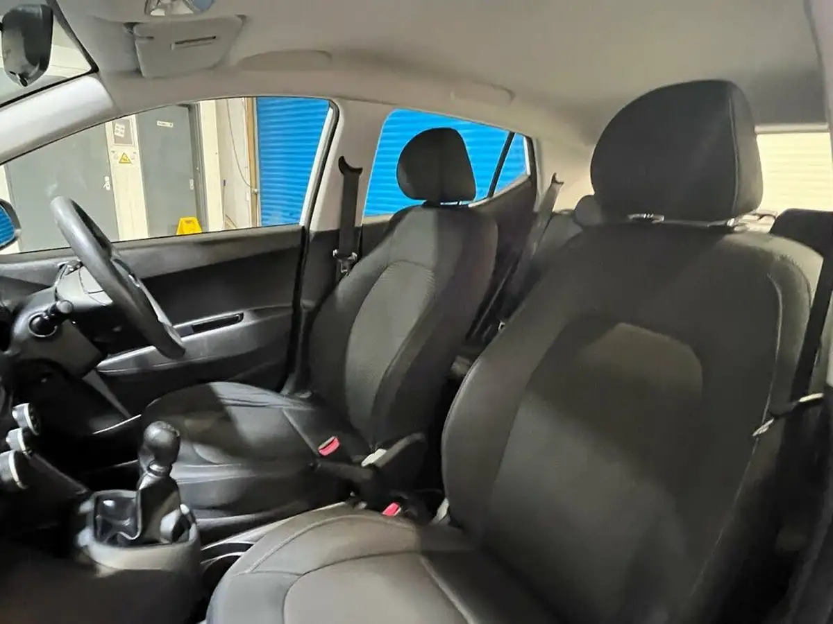 2018-hyundai-i10-10-s-big-17