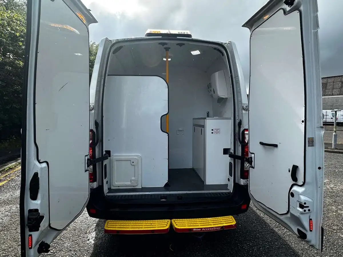 2020-renault-master-23dci-lm35-135-business-panel-big-14