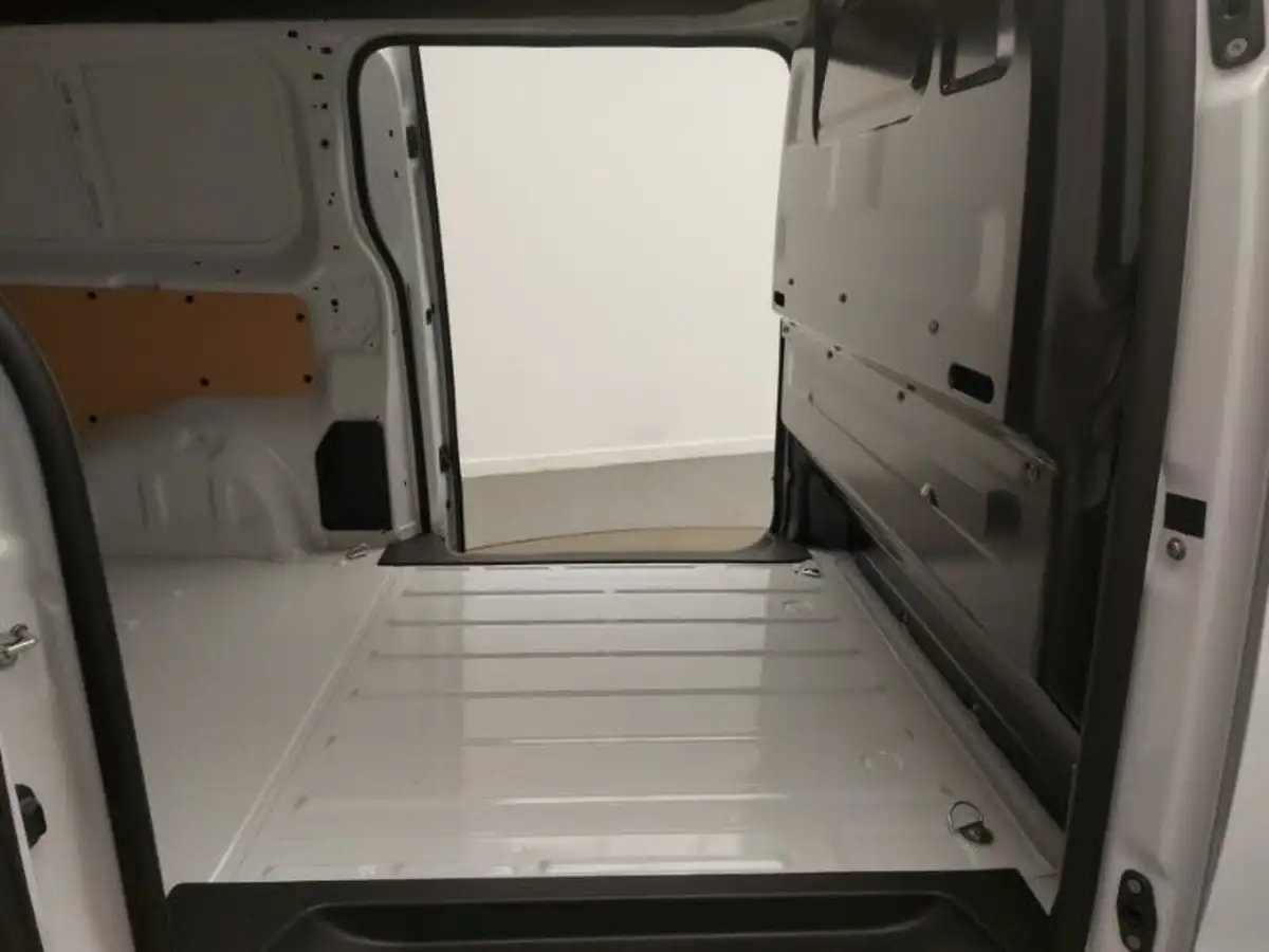 2024-citroen-dispatch-15bluehdi-enterprise-xl-big-18