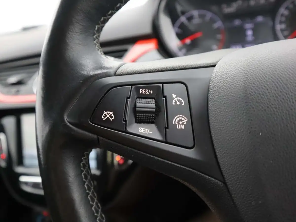 2019-vauxhall-corsa-14i-griffin-75ps-3d-big-29