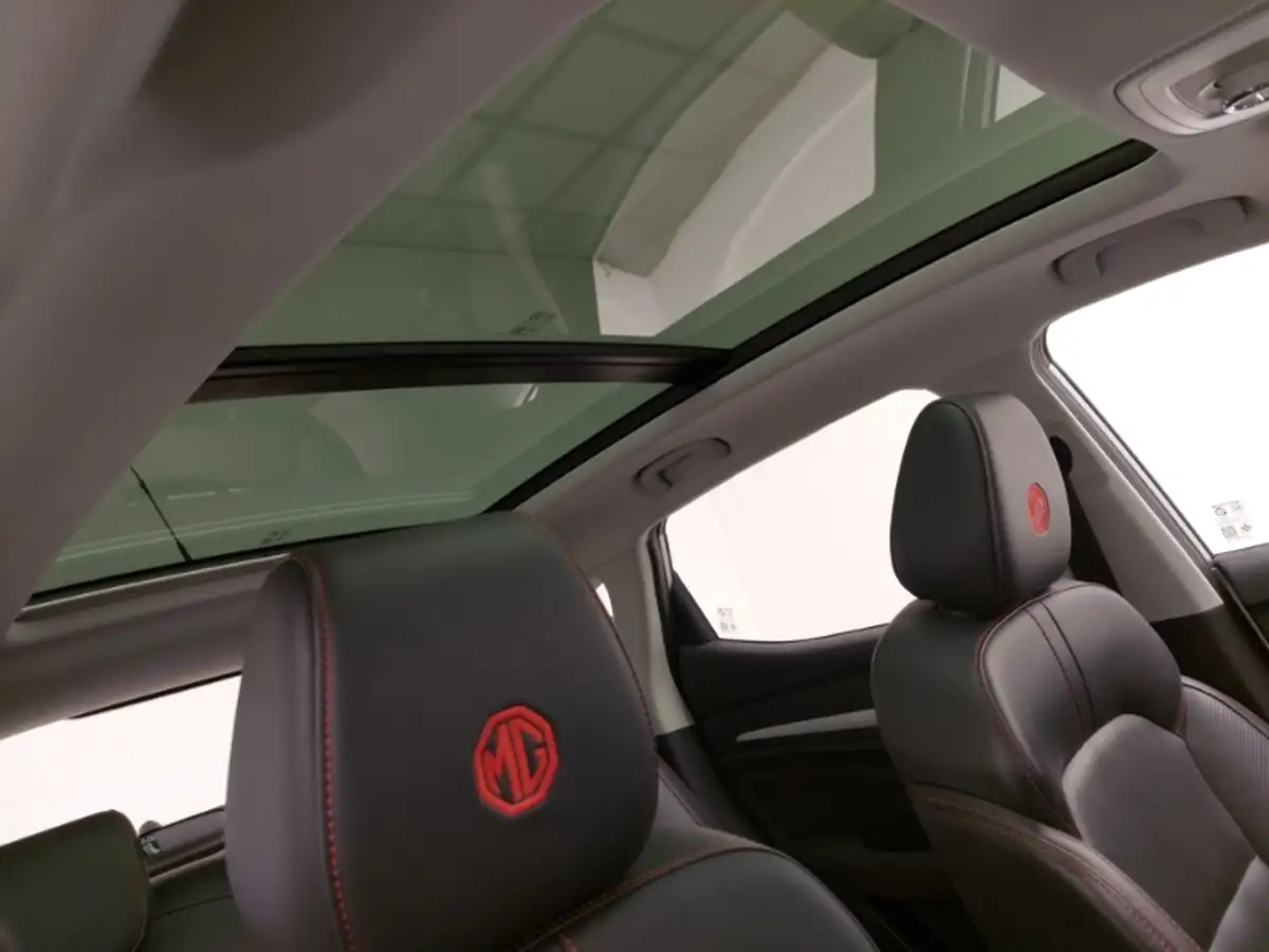 2024-suzuki-swift-12-motion-cvt-big-13