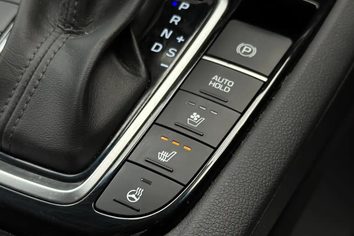 2020-hyundai-ioniq-16-gdi-premium-se-hybrid-big-31