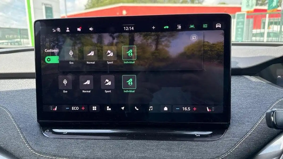 2025-skoda-elroq-e-edition-60-big-37