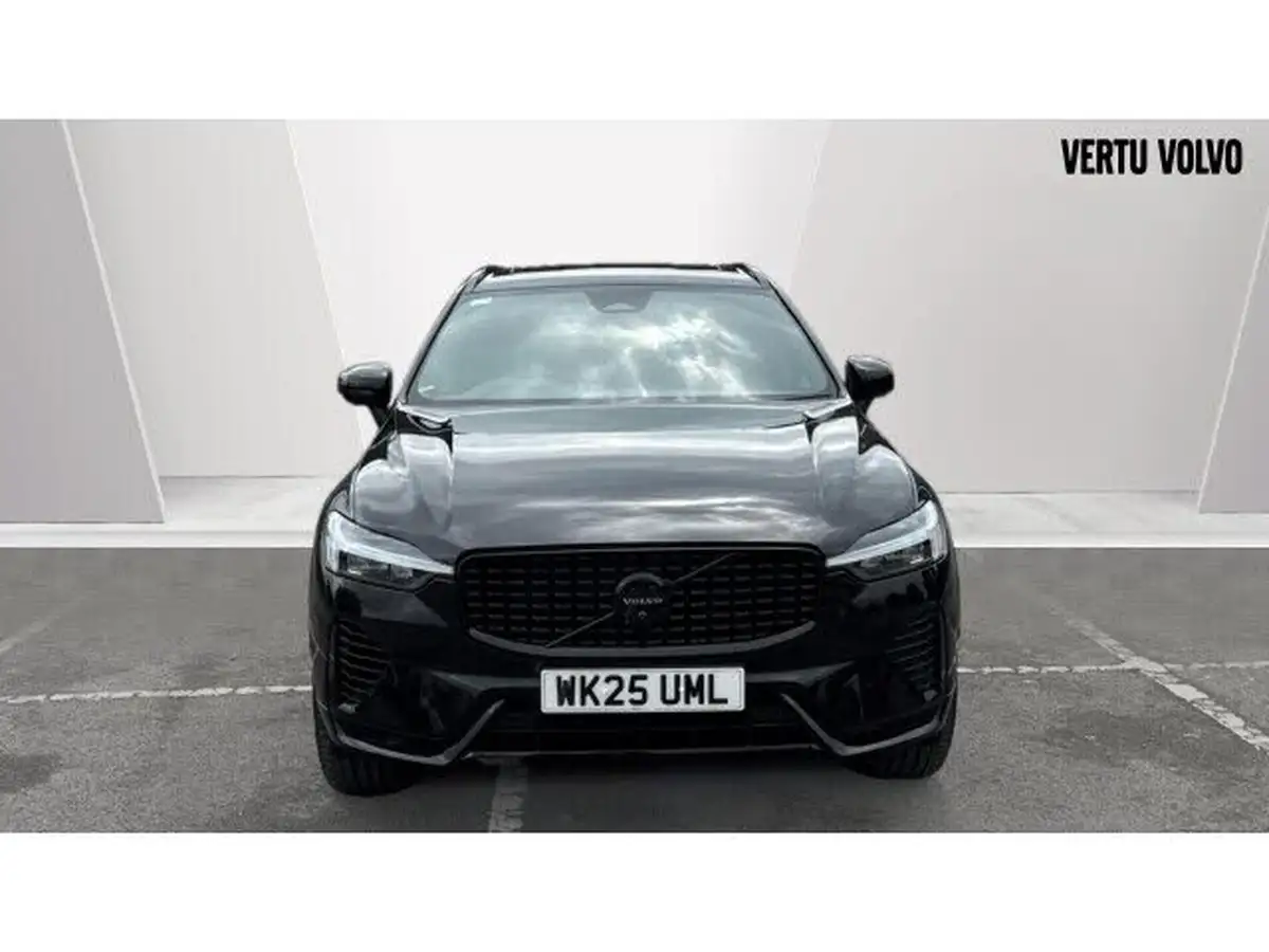 2025-volvo-xc60-20-t6-plus-black-edition-big-11
