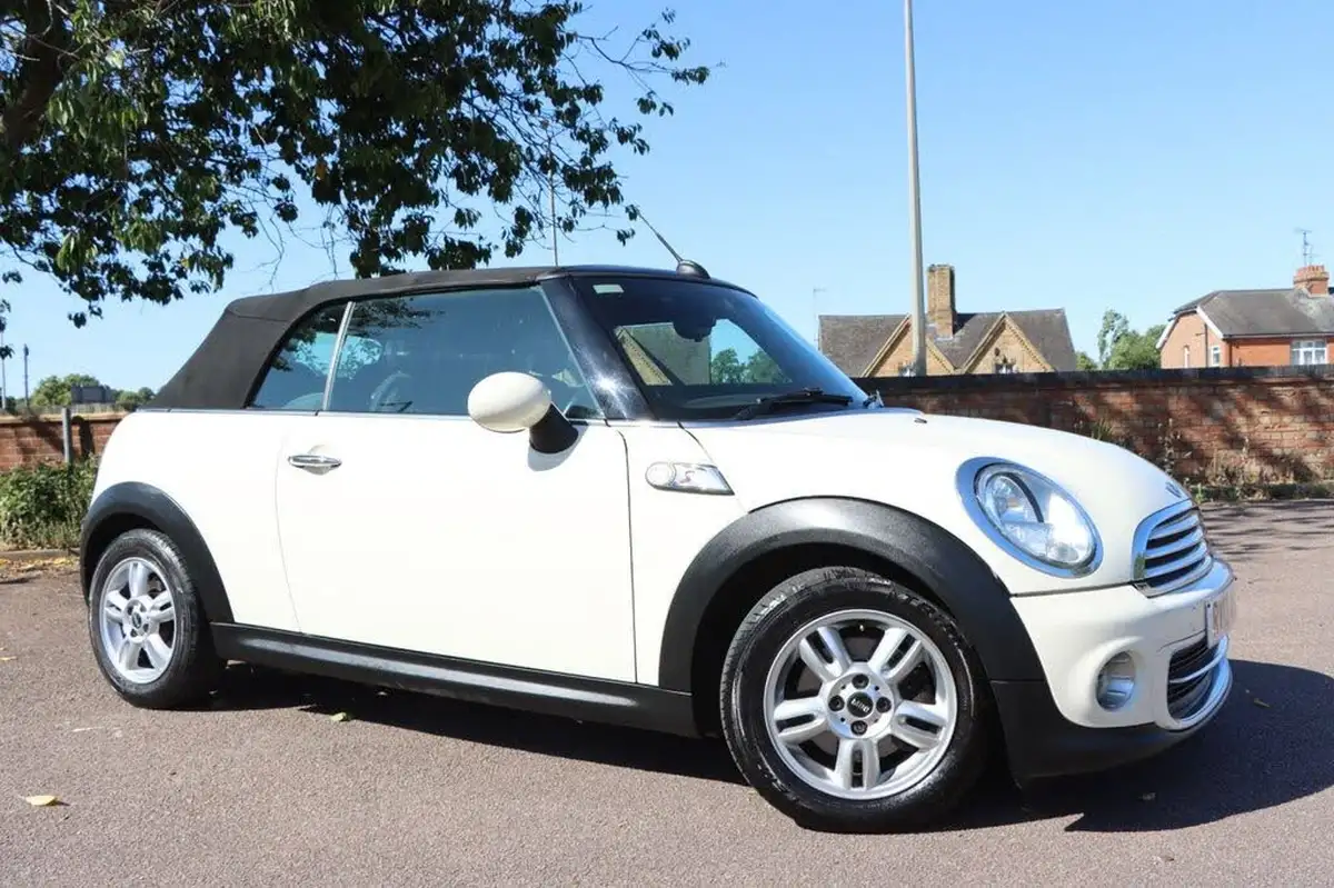 2013-mini-cooper-16-cooper-122bhp-convertible-2d-big-1