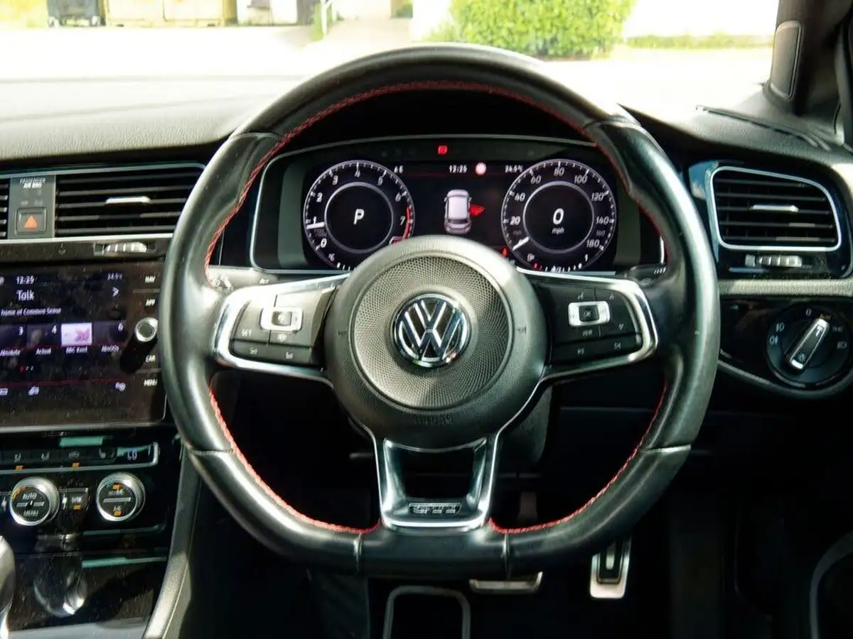 2019-volkswagen-golf-20-tsi-gti-performance-5d-dsg-big-20