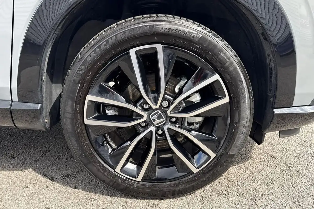 2025-honda-hr-v-15-i-mmd-advance-big-14