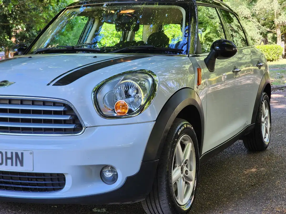 2013-mini-countryman-16-cooper-pepper-big-30