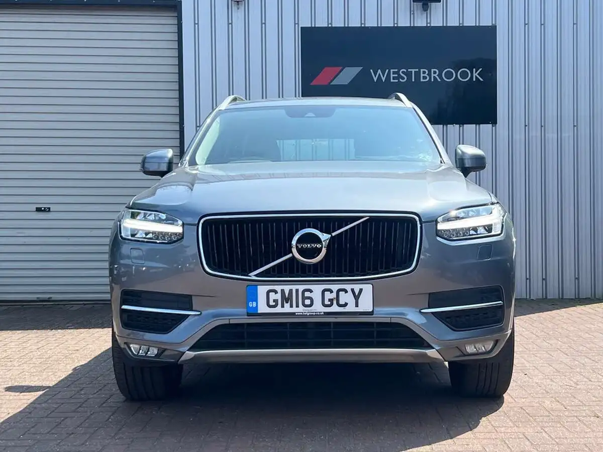 2016-volvo-xc90-20td-d5-momentum-big-5