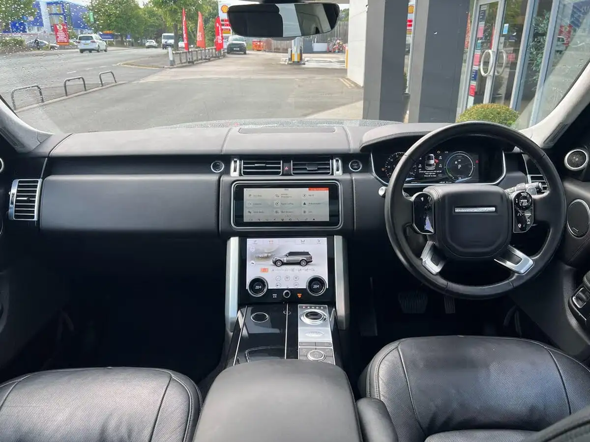 2021-land-rover-range-rover-20-p400e-autobiography-big-11