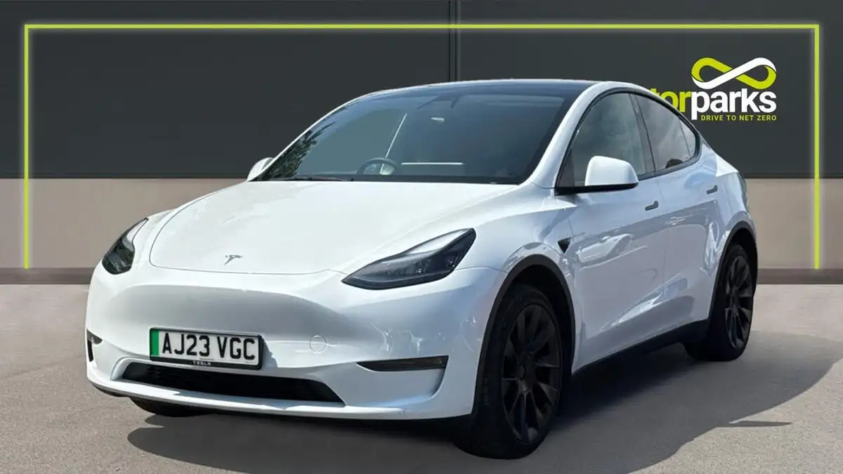 2023-tesla-model-y-e-long-range-big-6
