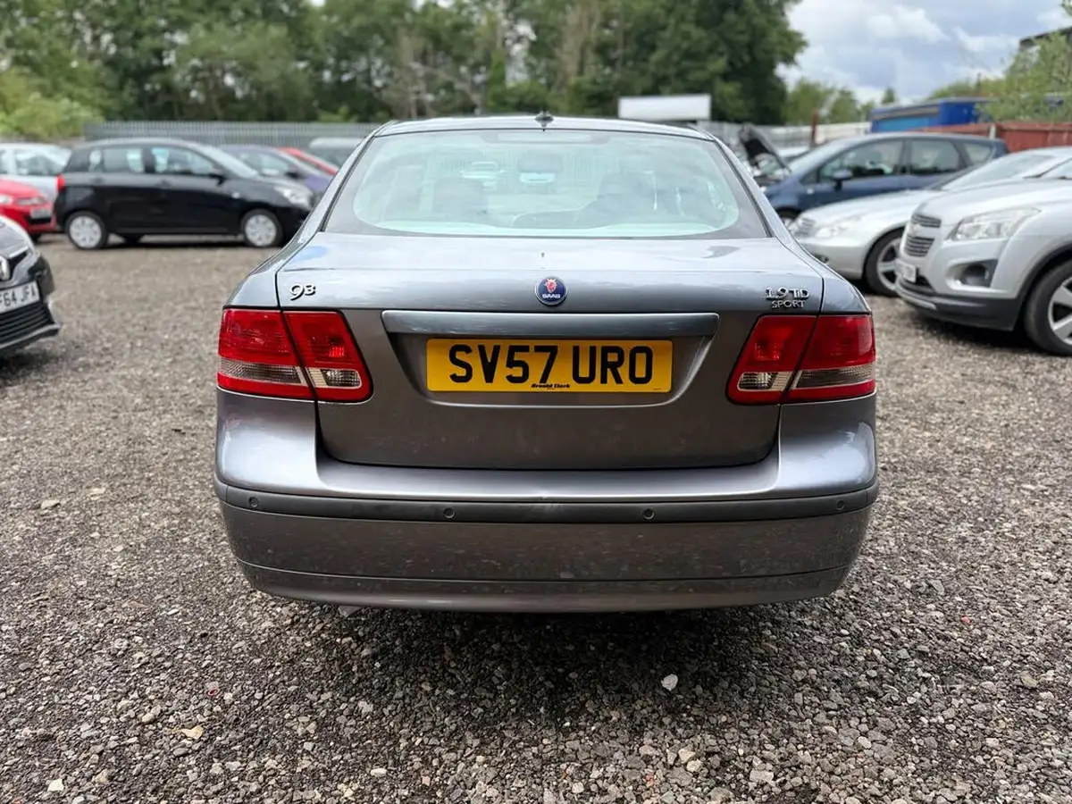 2007-saab-9-3-19td-vector-sport-150ps-saloon-4d-auto-big-5
