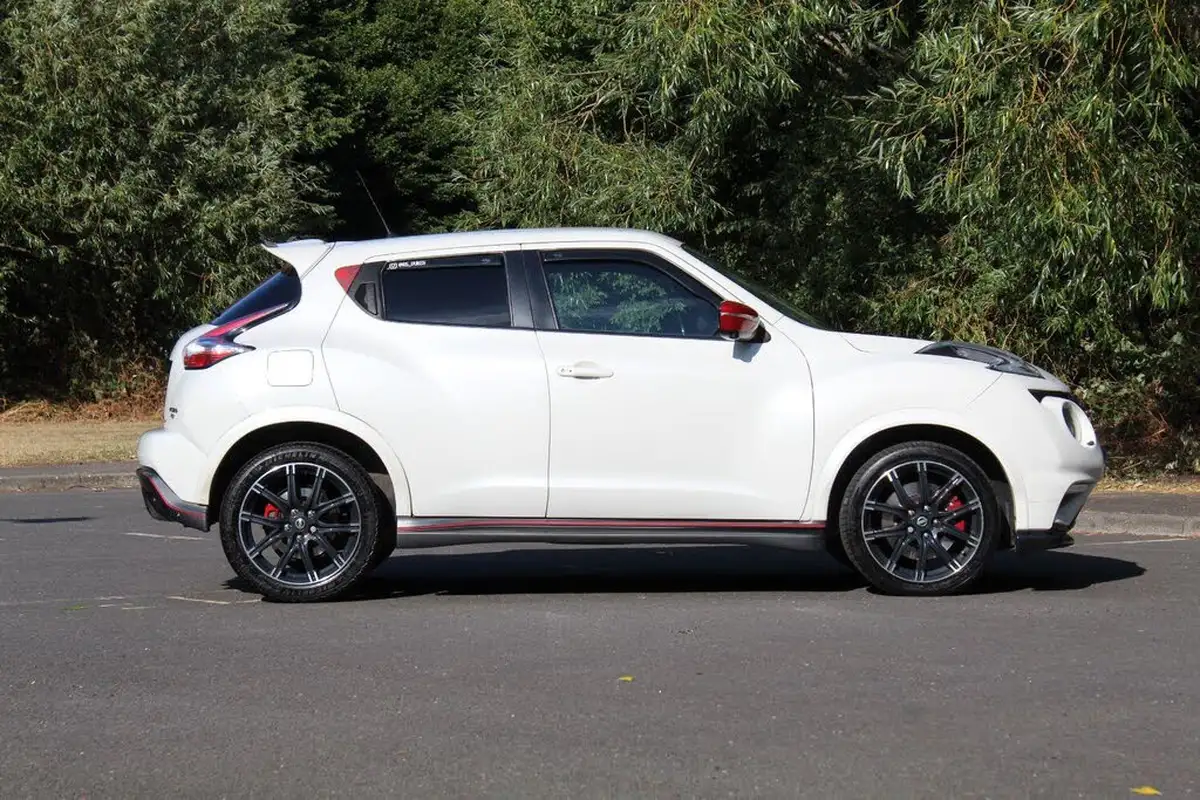 2017-nissan-juke-16-nismo-rs-218ps-big-4