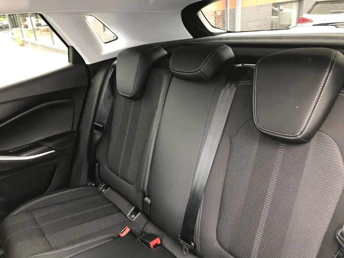 2024-vauxhall-grandland-12-gs-130ps-big-5
