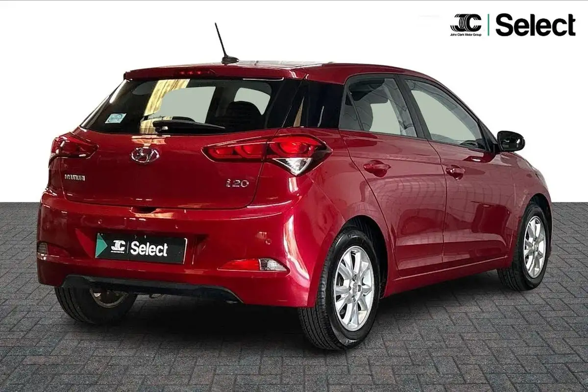 2016-hyundai-i20-12-se-hatchback-5d-big-1