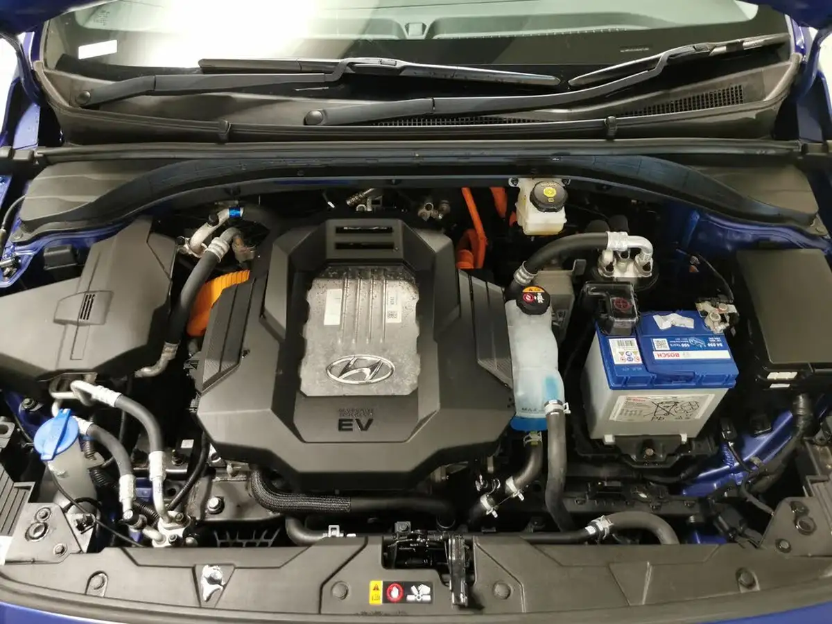 2021-hyundai-ioniq-e-premium-electric-100kw-big-39