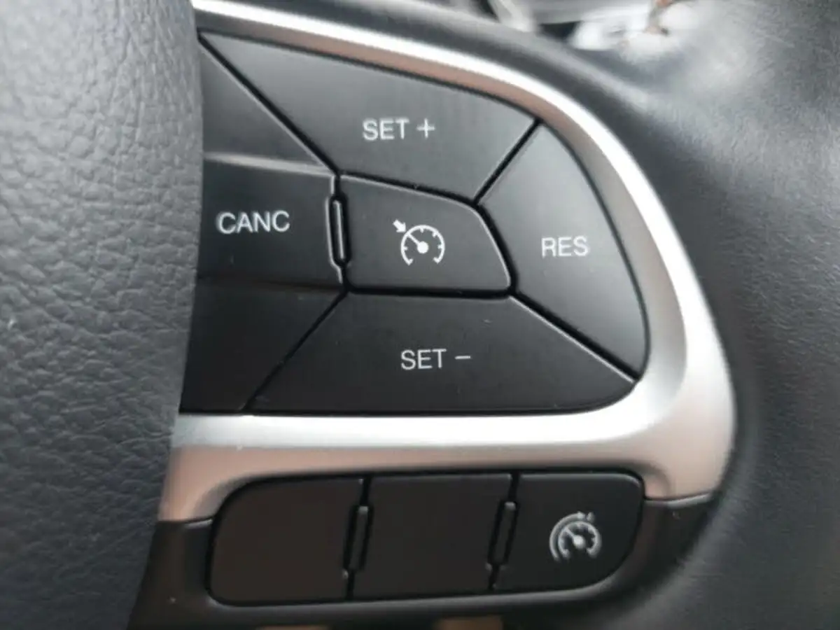 2020-jeep-compass-14-multiair-ii-limited-138bhp-big-12