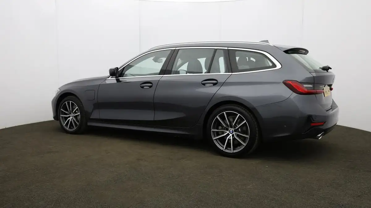 2021-bmw-3-series-20-330e-sport-pro-touring-5d-big-68