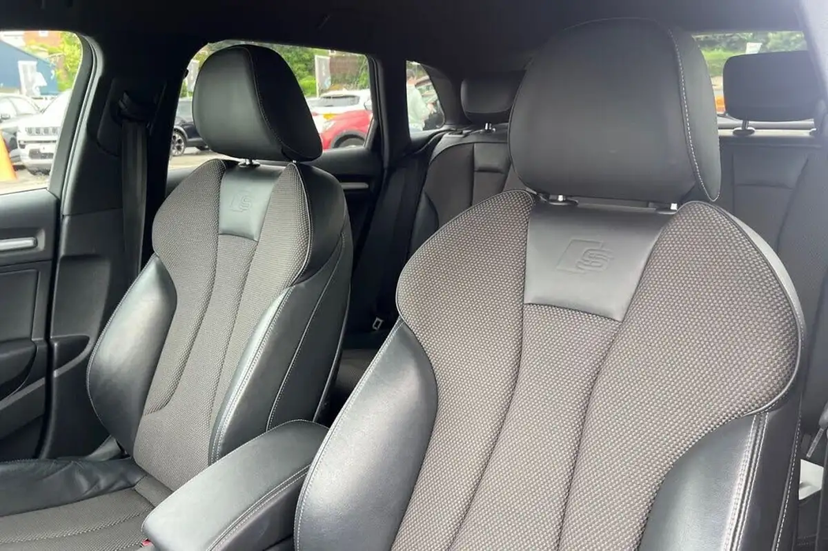 2019-audi-a3-15-35-tfsi-black-edition-sportback-5d-s-tronic-big-39