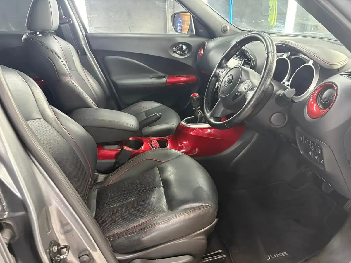 2014-nissan-juke-12-tekna-big-16