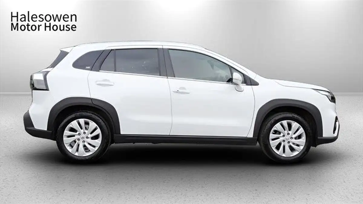 2023-suzuki-s-cross-14-boosterjet-motion-big-2