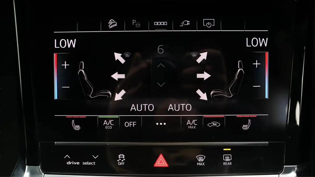 2022-audi-e-tron-50e-black-edition-sportback-big-16
